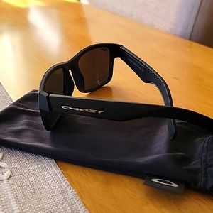 Mens Oakley sunglasses